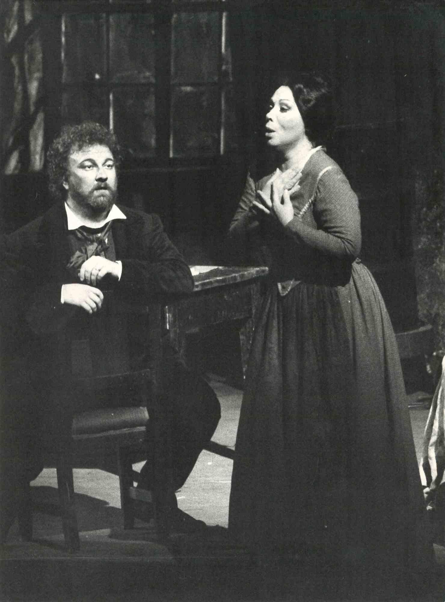 Portrait Photograph de Unknown - Mirella Freni y Chris Merritt (Bohème) - Foto de época - Años 70