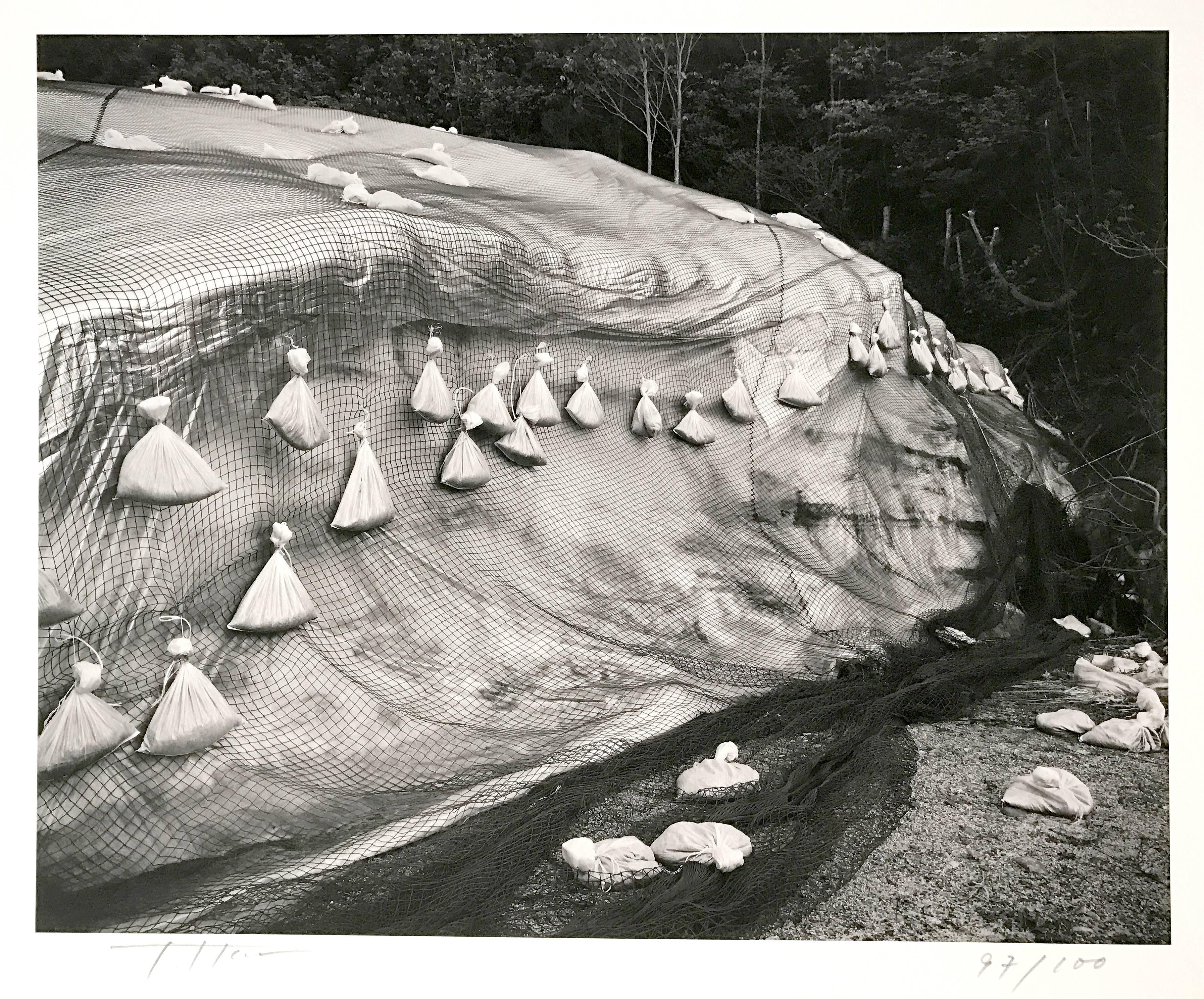 Japan, Modern Masters of Contemporary Japanese Photography, Portfolio 12 Prints (en anglais) en vente 8