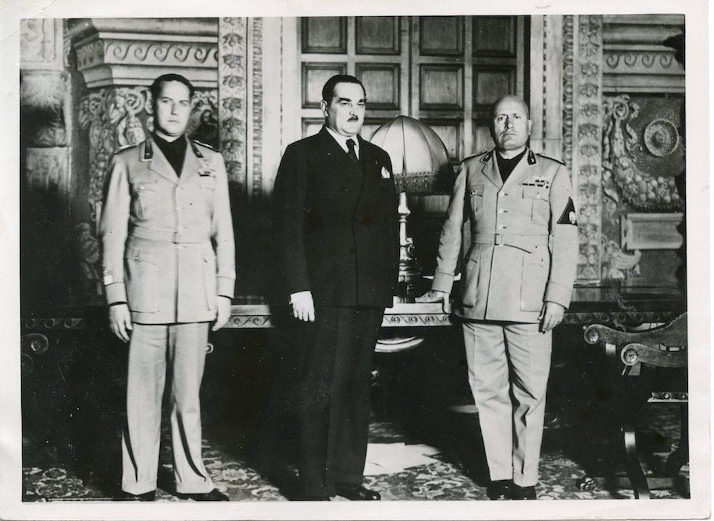 Unknown Black and White Photograph - Mussolini, Ciano and Stoyadinovich in Palazzo Venezia - Vintage Photo 1937