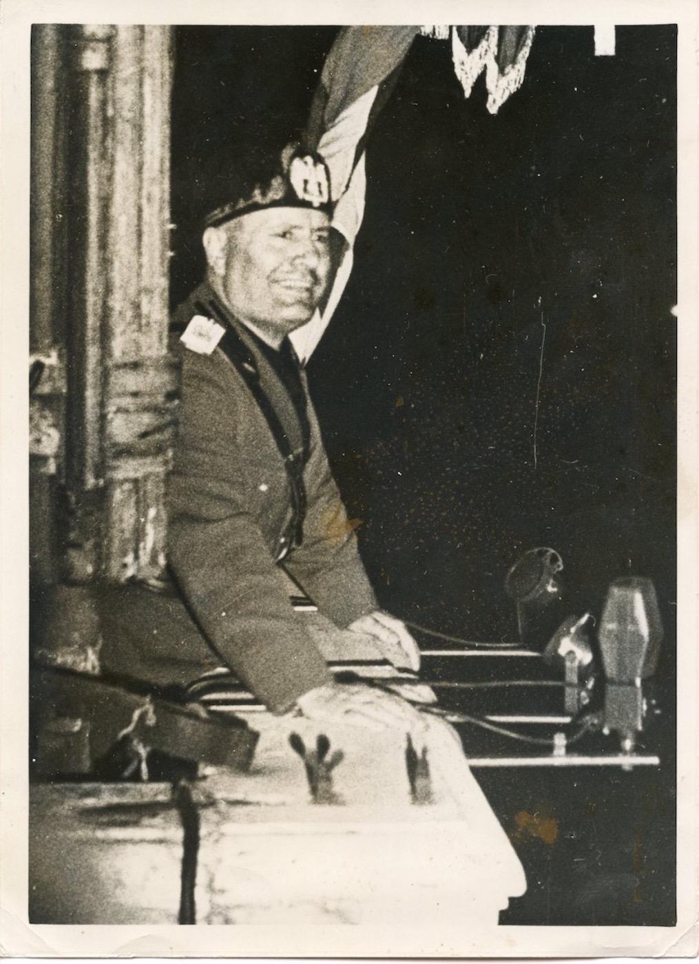 Unknown Portrait Photograph - Mussolini at the Balcony in Piazza Venezia (Rome) - Vintage Photo - 1937