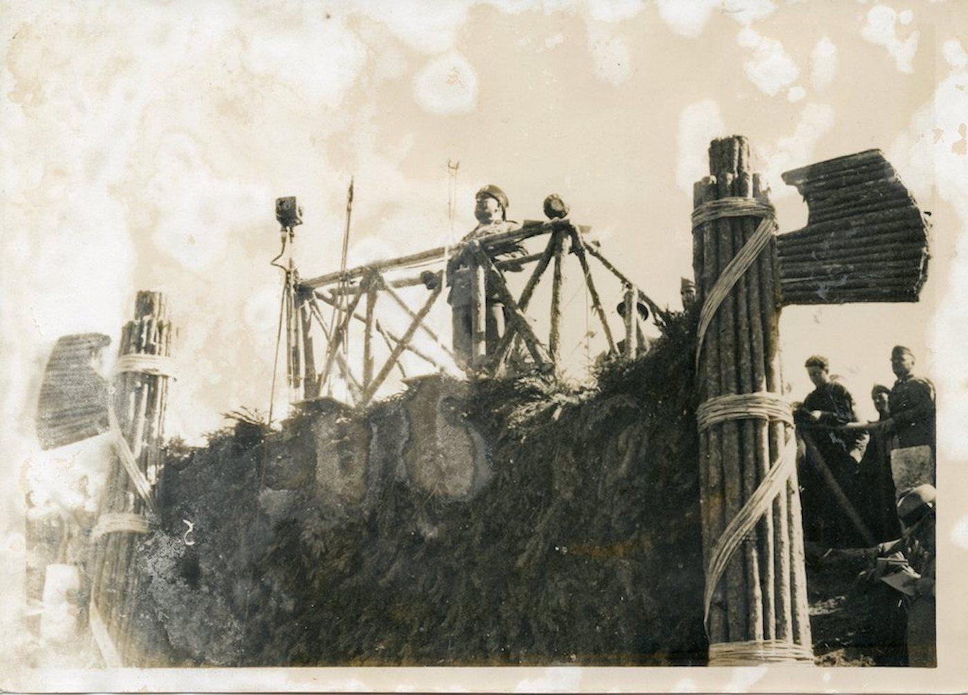 Photo vintage Mussolini pendant les manœuvres de Bozen - 1935