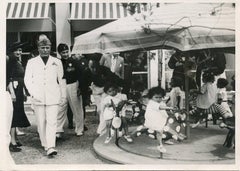 Mussolini mit Kindern – Vintage-Foto 1937