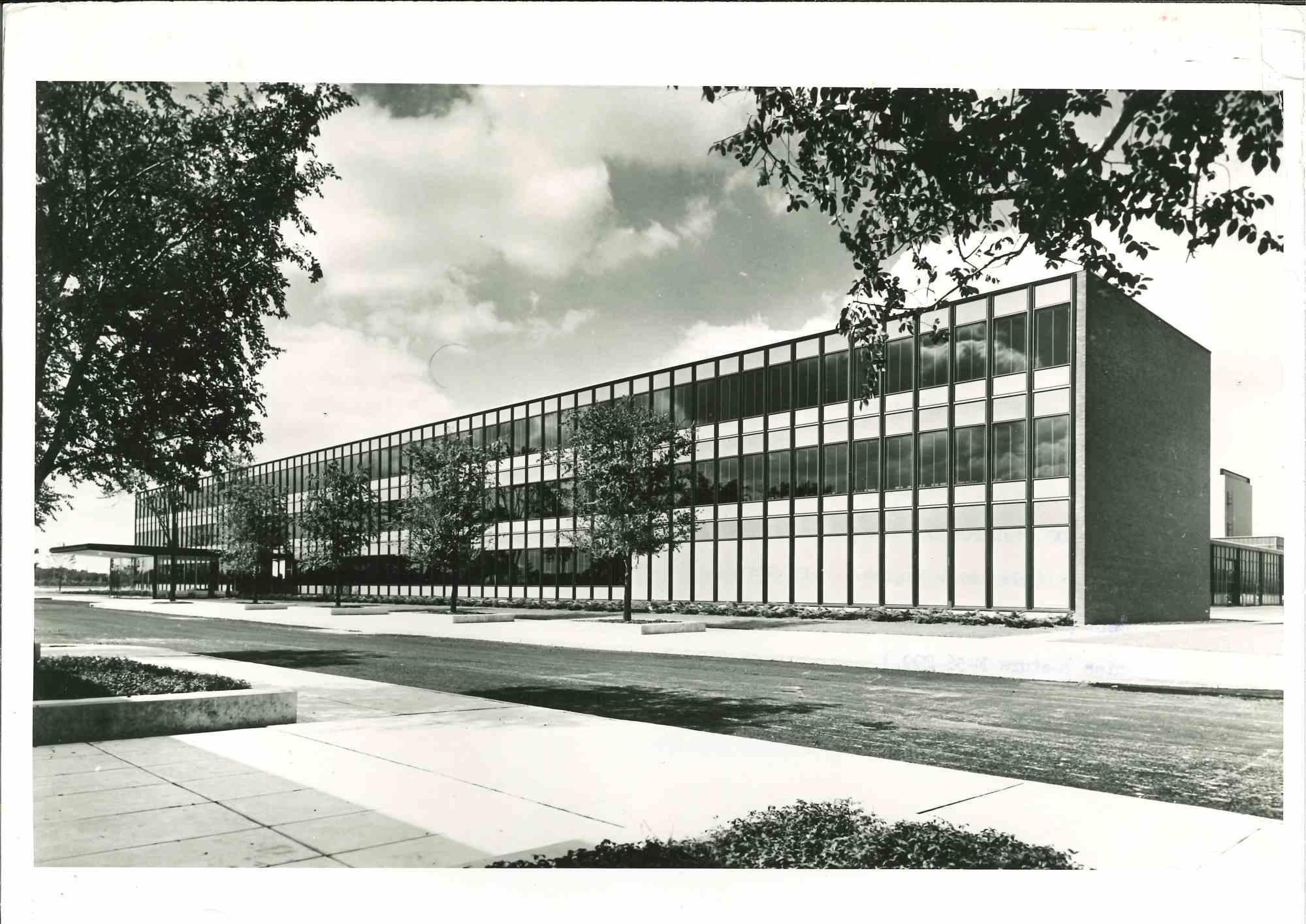 Unknown Figurative Photograph - New General Motors Technical Center - Vintage Photograph - Mid 20th Century