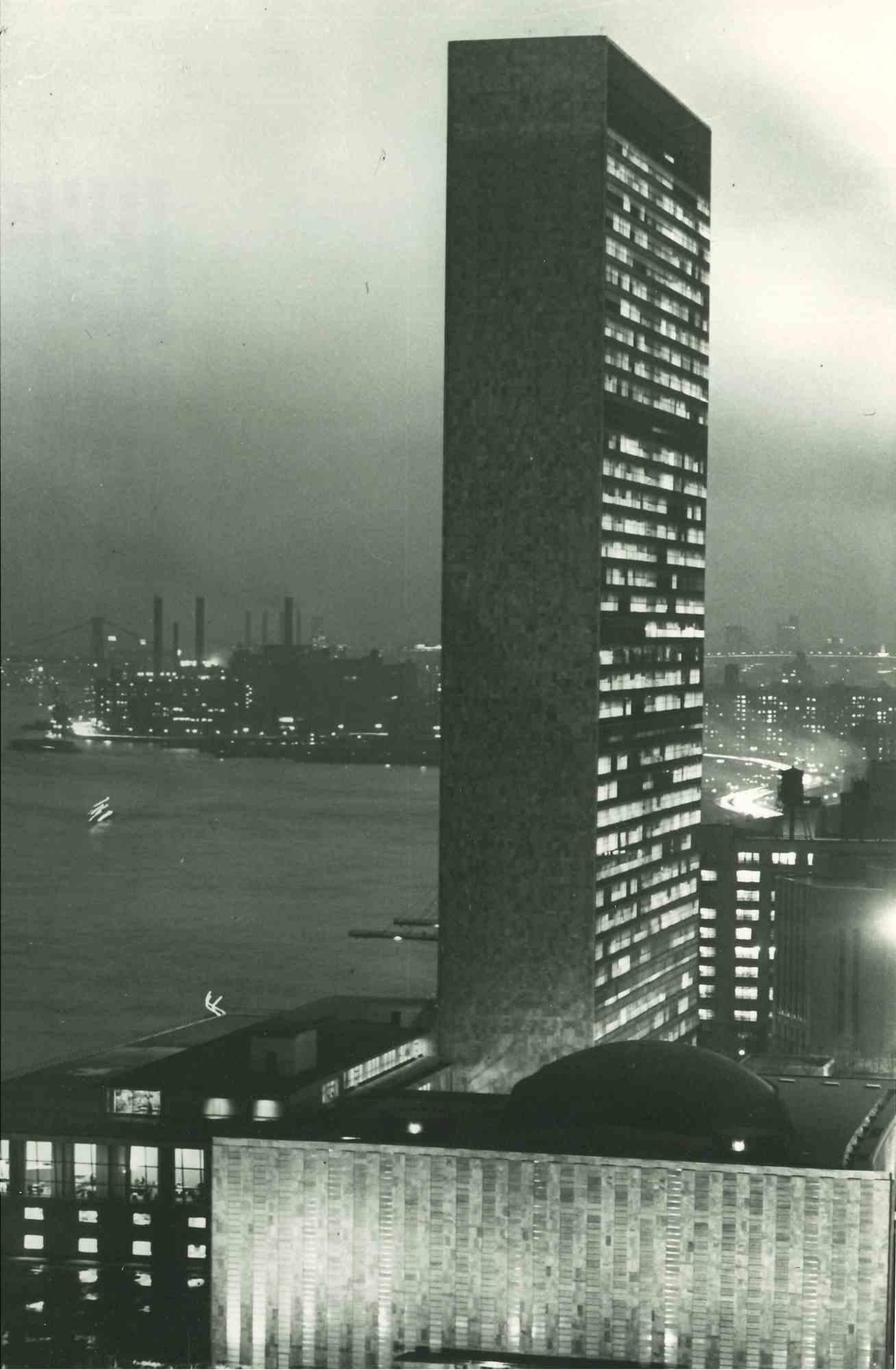 Unknown Figurative Photograph - Night View - Vintage Photograph - Mid 20th Century