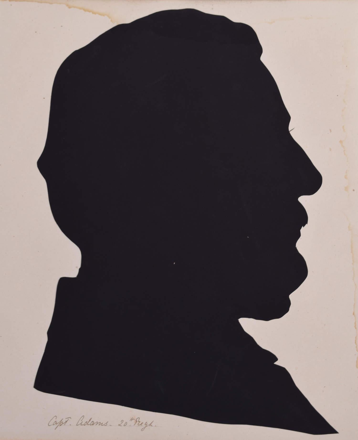 Unknown Black and White Photograph – Silhouette eines Mannes aus dem neunzehnten Jahrhundert: Hauptmann Adams, 20. Regiment