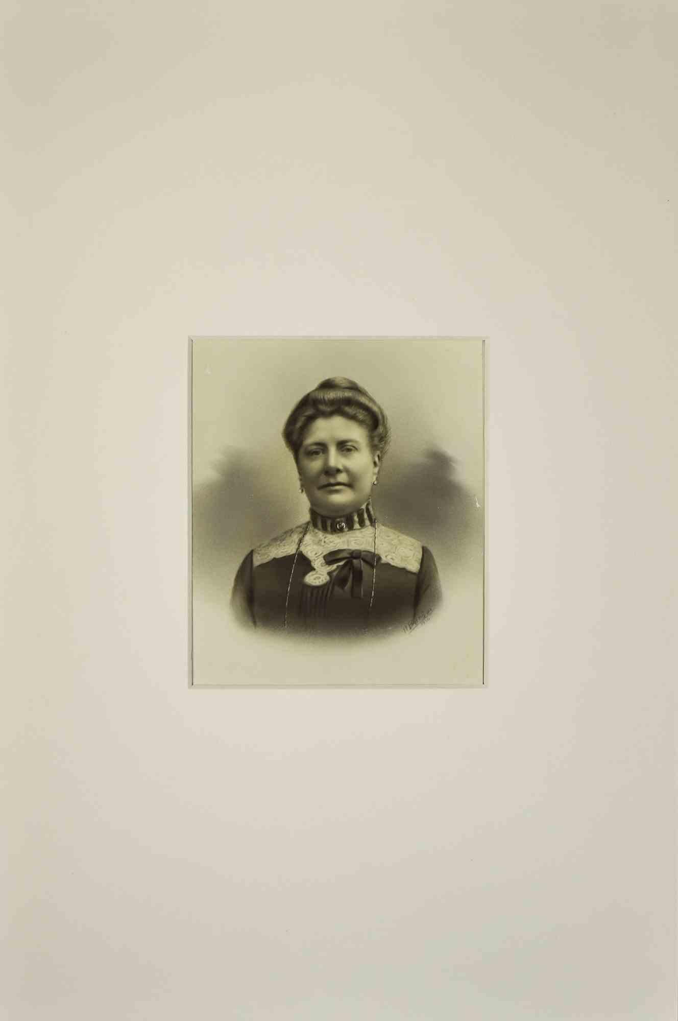 Unknown Portrait Photograph - Noble Woman - Silver Salt Photograph - 1890s