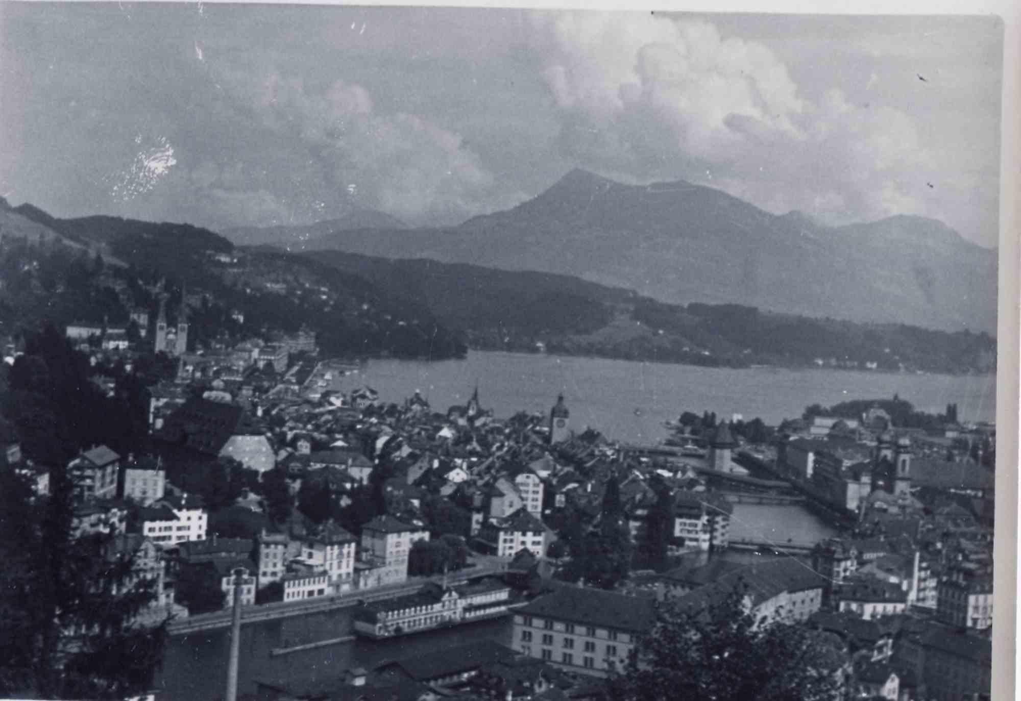 Unknown Landscape Photograph - Old days Photo - Cityscape - Vintage Photo - Early 20th Century