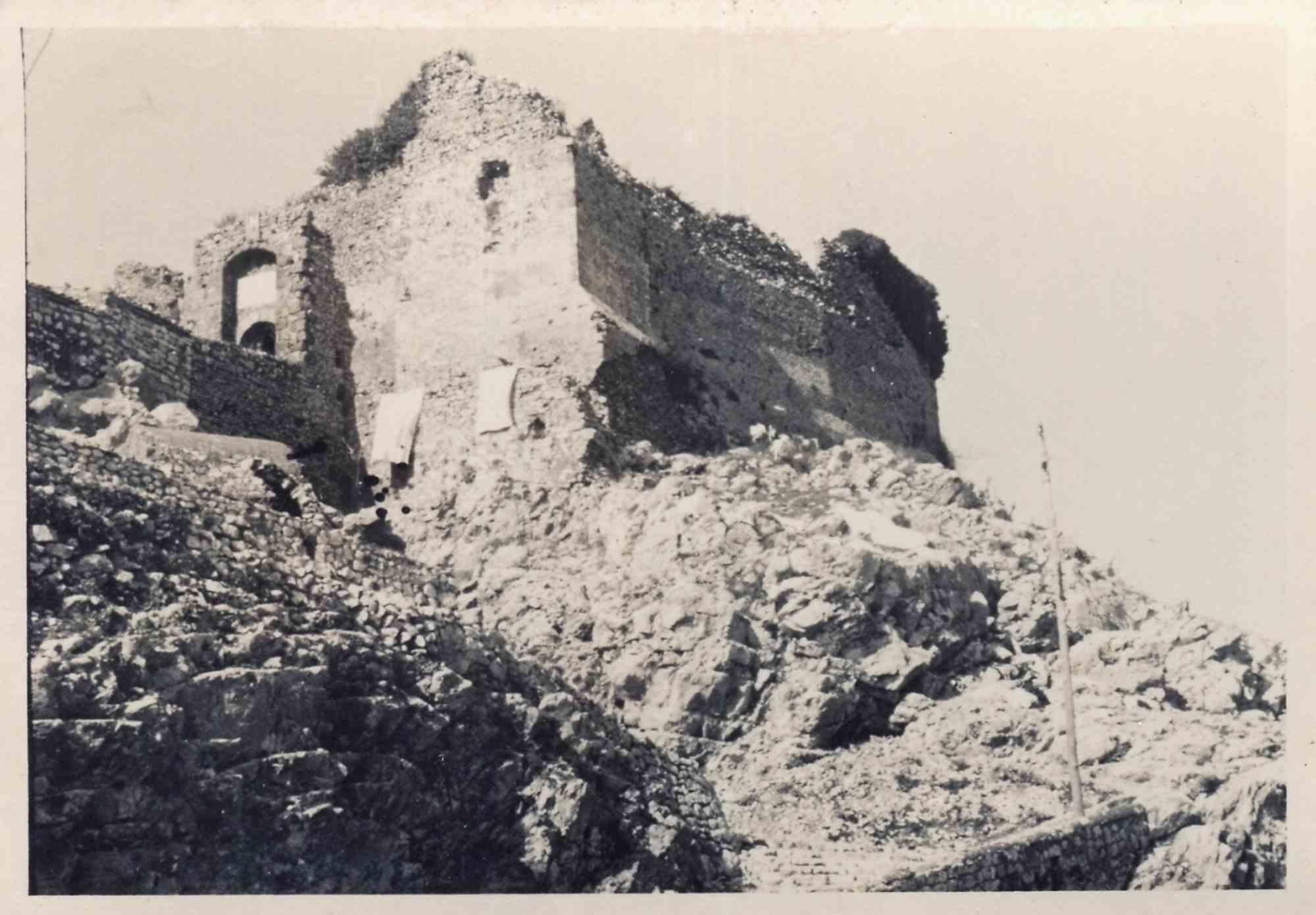 Unknown Landscape Photograph - Old Days Photo - Old Burg - Vintage Photo - Early 20th Century
