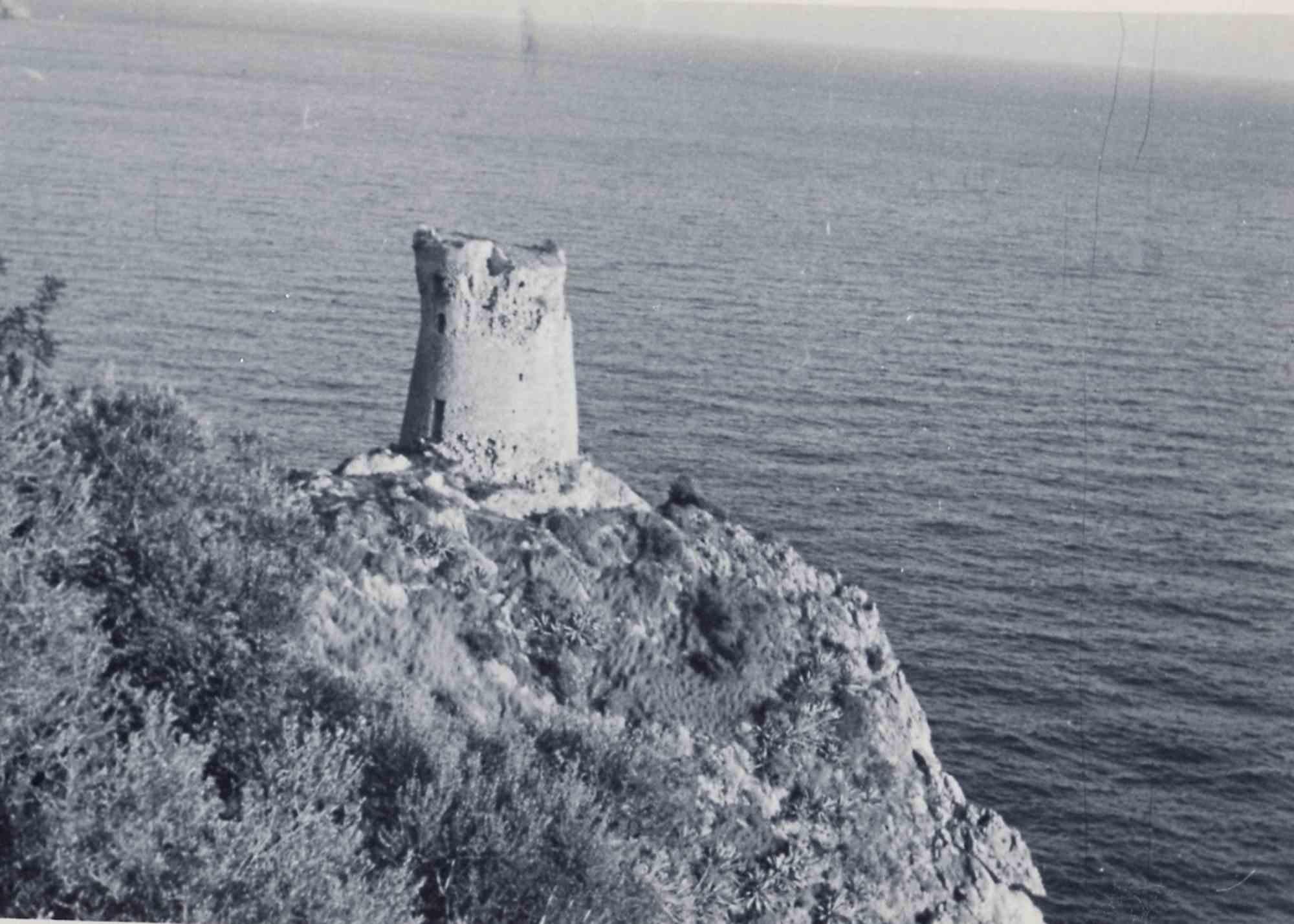 Unknown Landscape Photograph – Old days Foto – Old Tower – Alter Turm – Vintage-Foto – frühes 20. Jahrhundert