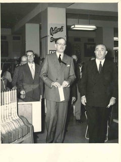 Opening - Vintage Photo - 1950s