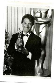 Dustin Hoffman, lauréat de l'Oscar, lors de la cérémonie des Oscars - Photo d'époque - 1989