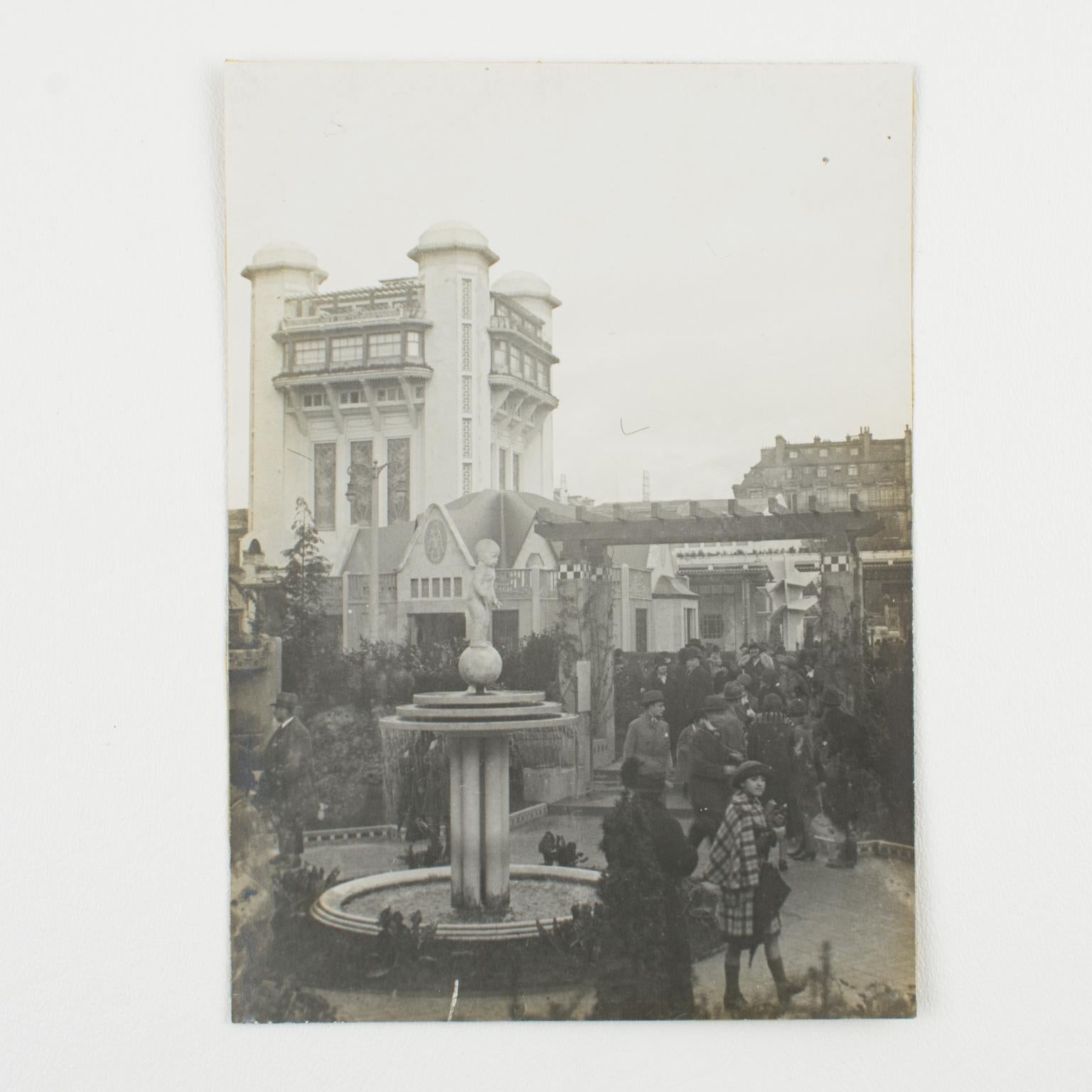 París, Exposición de Arte Decorativo de 1925, Fotografía del Árbol de Hormigón de Mallet Stevens en venta 5