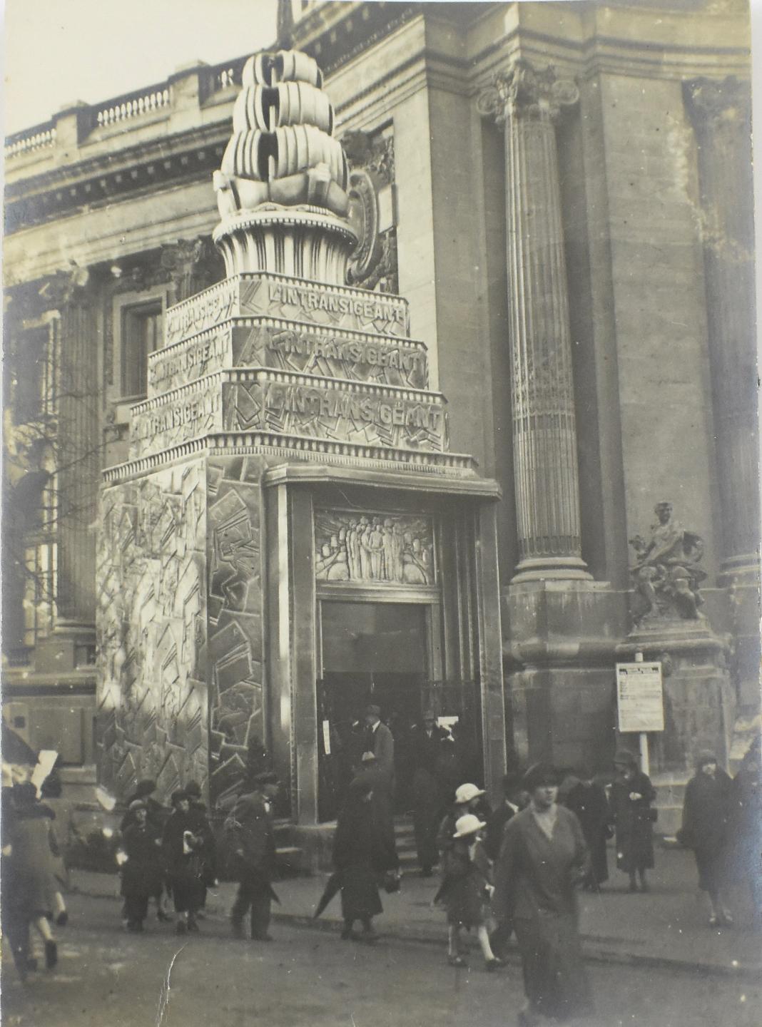 París, Exposición de Arte Decorativo 1925, Gelatina de Plata B y W  Fotografía en venta 5