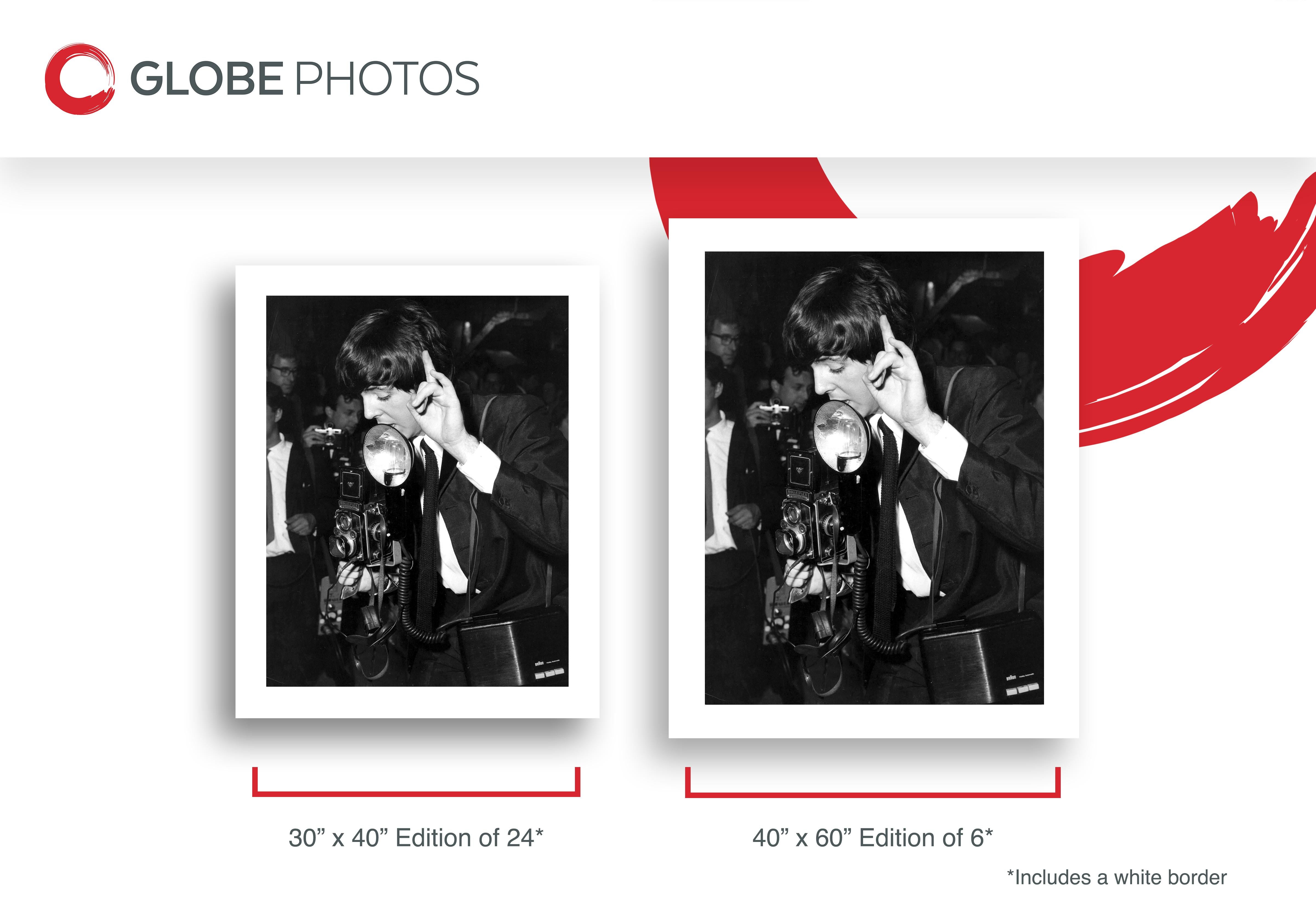 Paul McCartney haciendo una fotografía en venta 2