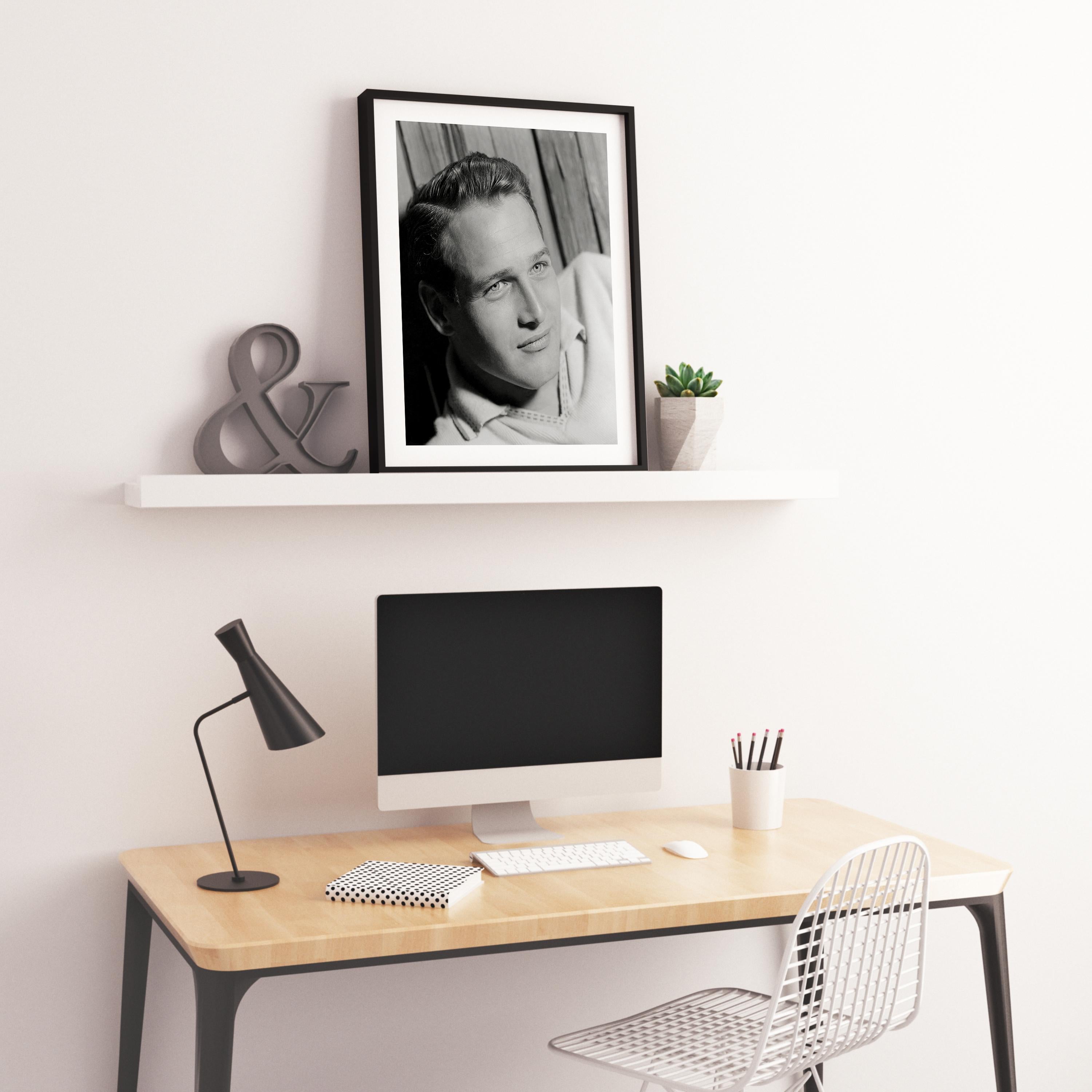 Paul Newman Handsome Star in the Studio II Globe Photos Fine Art Print - Gray Portrait Photograph by Unknown