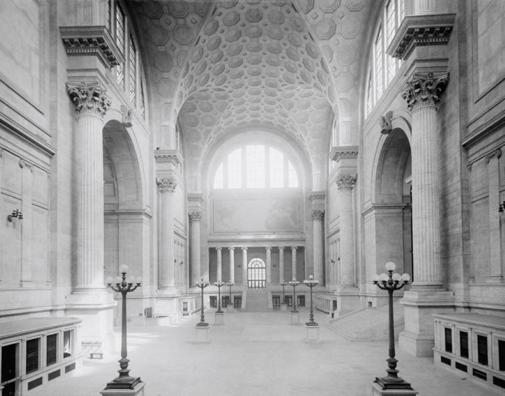 Unknown Black and White Photograph - Pennsylvania Station NY (1910) Silver Gelatin Fibre Print - Oversized 