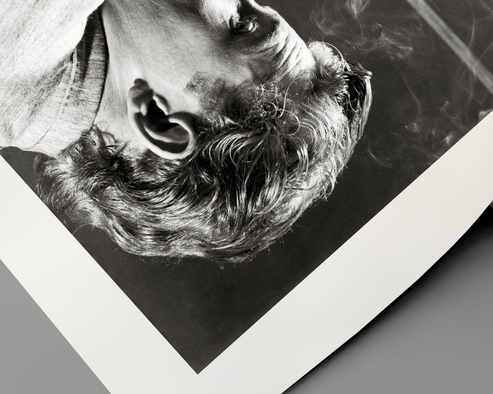 Peters O'Toole Fumo - Photograph Contemporaneo di Unknown