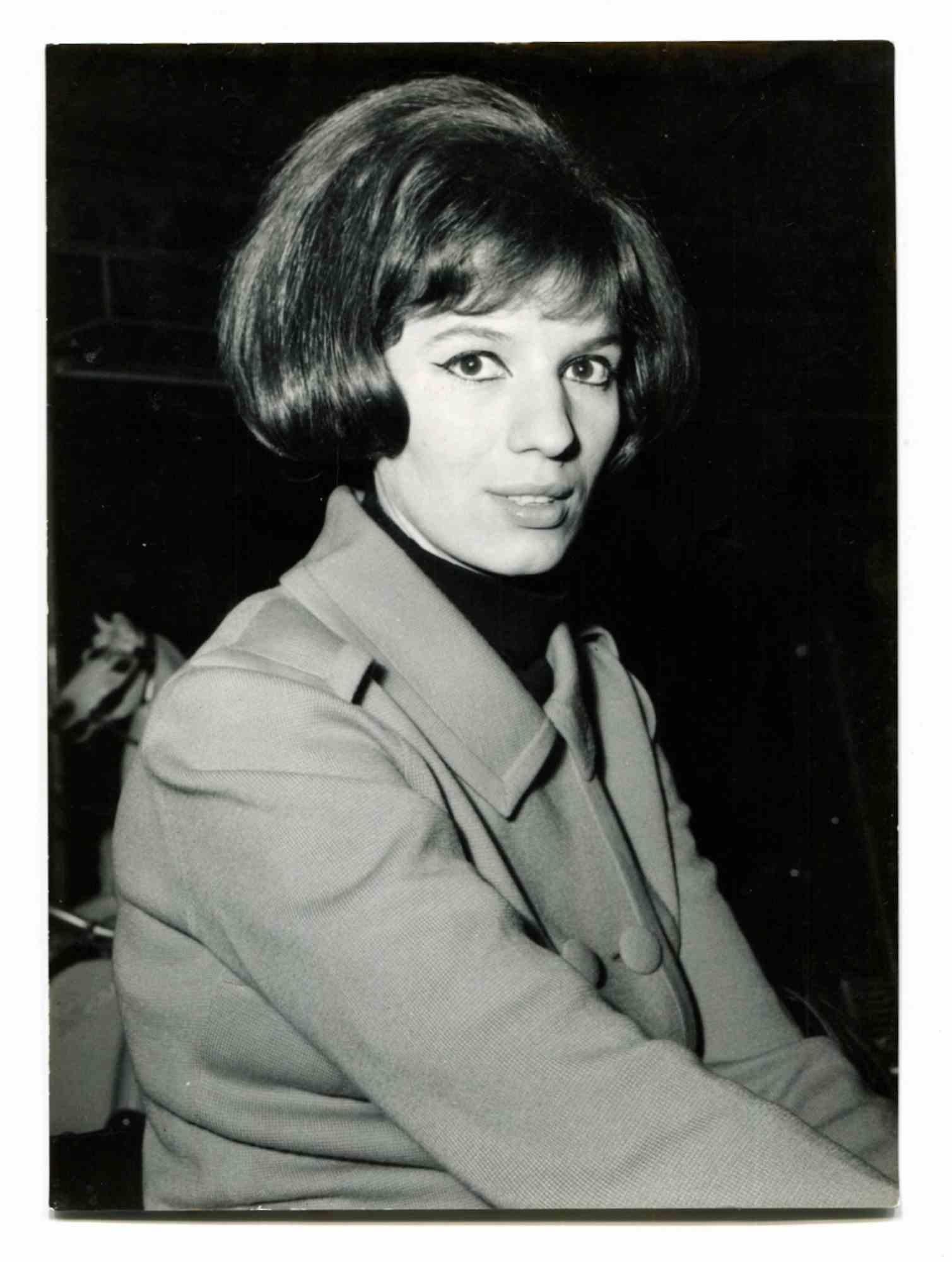 Unknown Portrait Photograph - Photo of Iva Zanicchi - Vintage Photo - 1970s