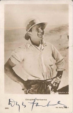 Vintage Photo-postcard with Portrait and Autograph by Douglas Fairbanks - 1930 ca.