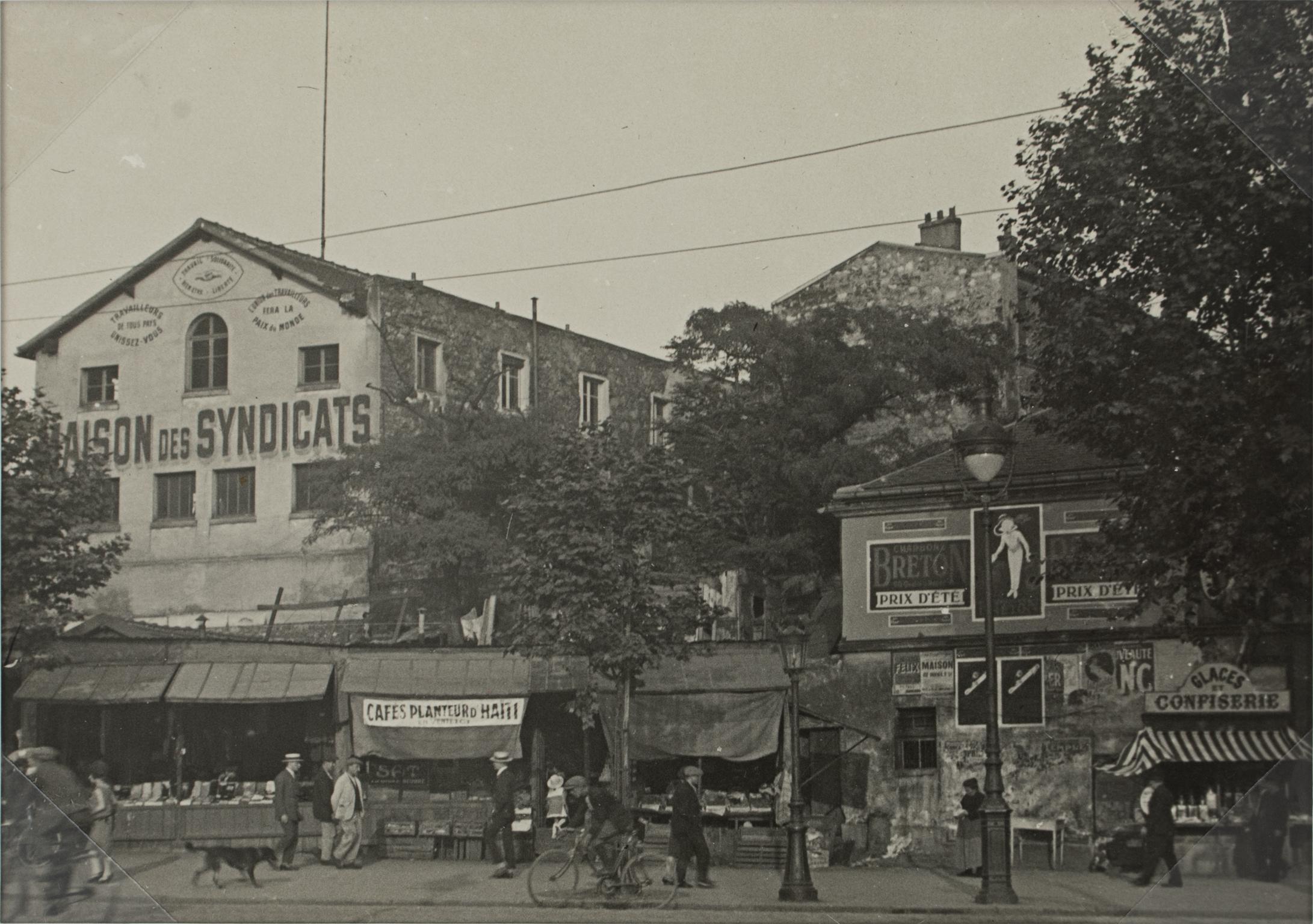 Unknown Landscape Photograph - Place du Combat, Paris circa 1930, Silver Gelatin Black and White Photography