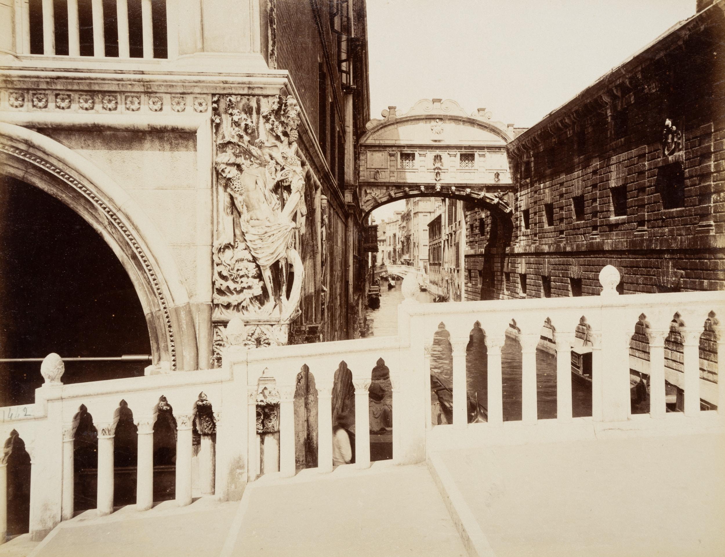Carlo Naya Landscape Photograph – Ponte della Paglia, Seufzerbrücke, Venedig