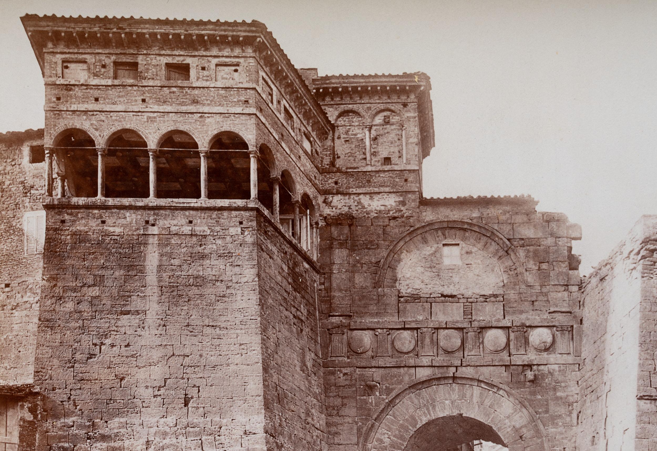 Porta Urbica Etrusca oder von Augustus, Perugia im Angebot 1