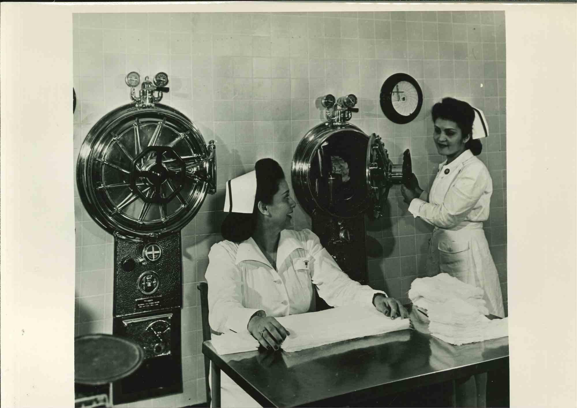 Les Portoricains au service de leur propre vie - Photographie vintage du milieu du XXe siècle