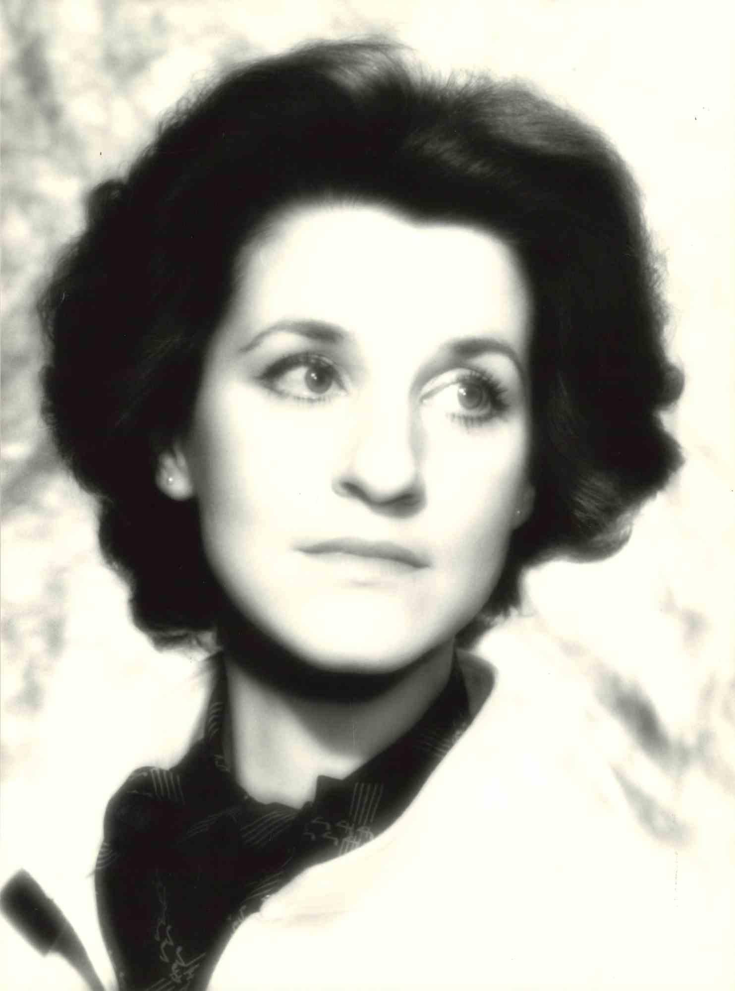 Unknown Figurative Photograph – Porträt von Agnes Baltsa - Vintage Foto - 1970er Jahre