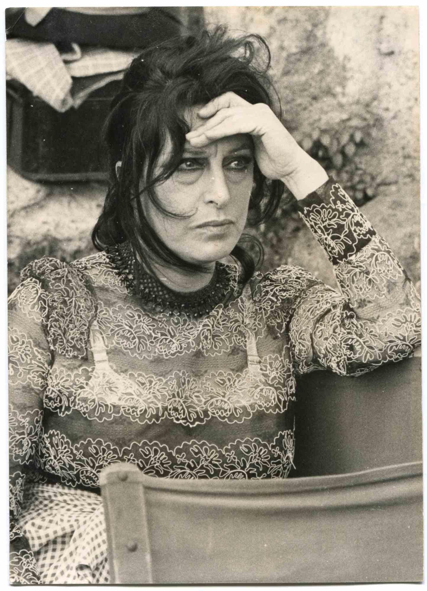 Unknown Black and White Photograph - Portrait of Anna Magnani - Vintage b/w Photo by Agenzia ANSA - 1950s