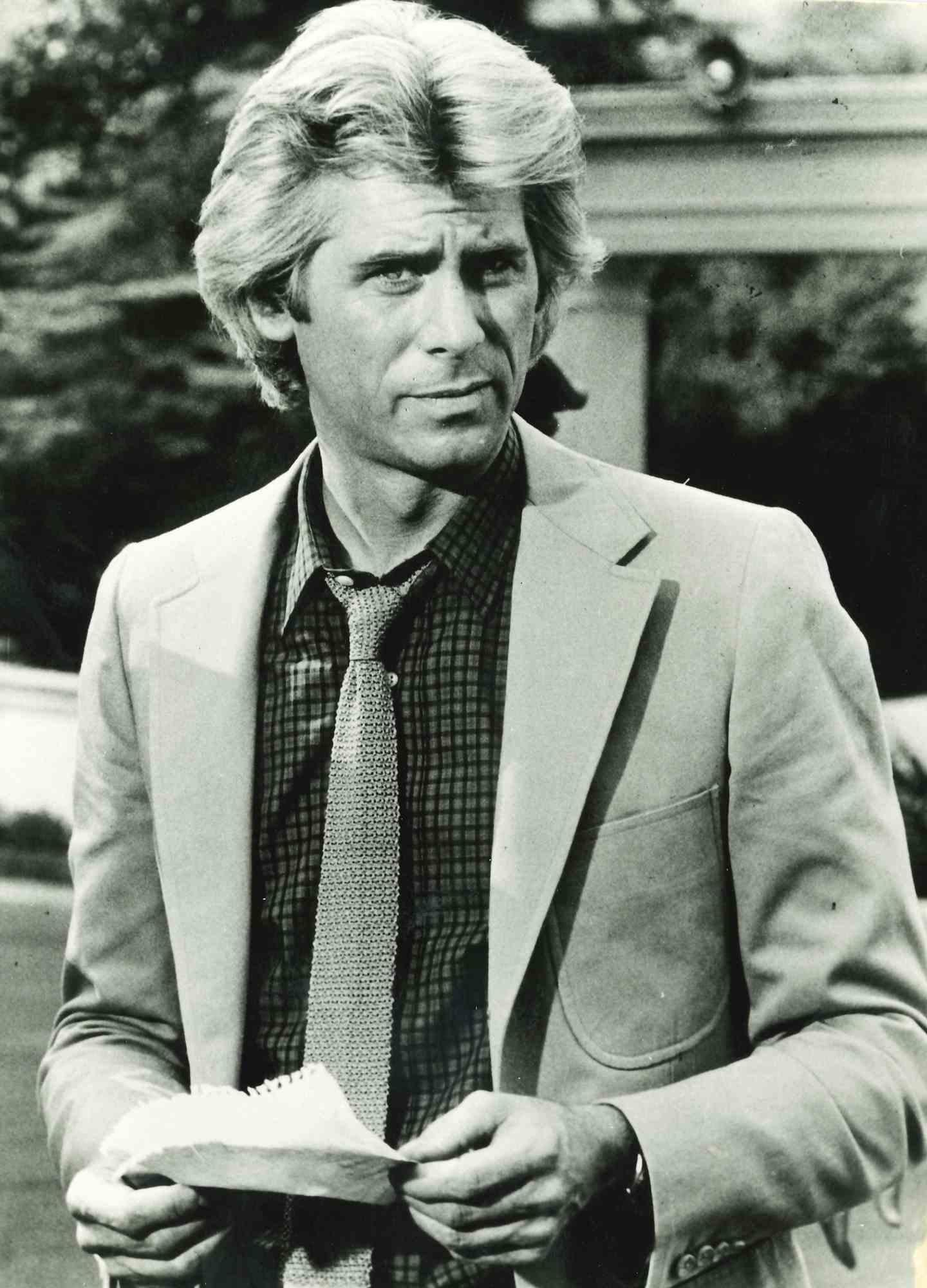 Unknown Portrait Photograph - Portrait of Barry Bostwick - Photo- 1980s