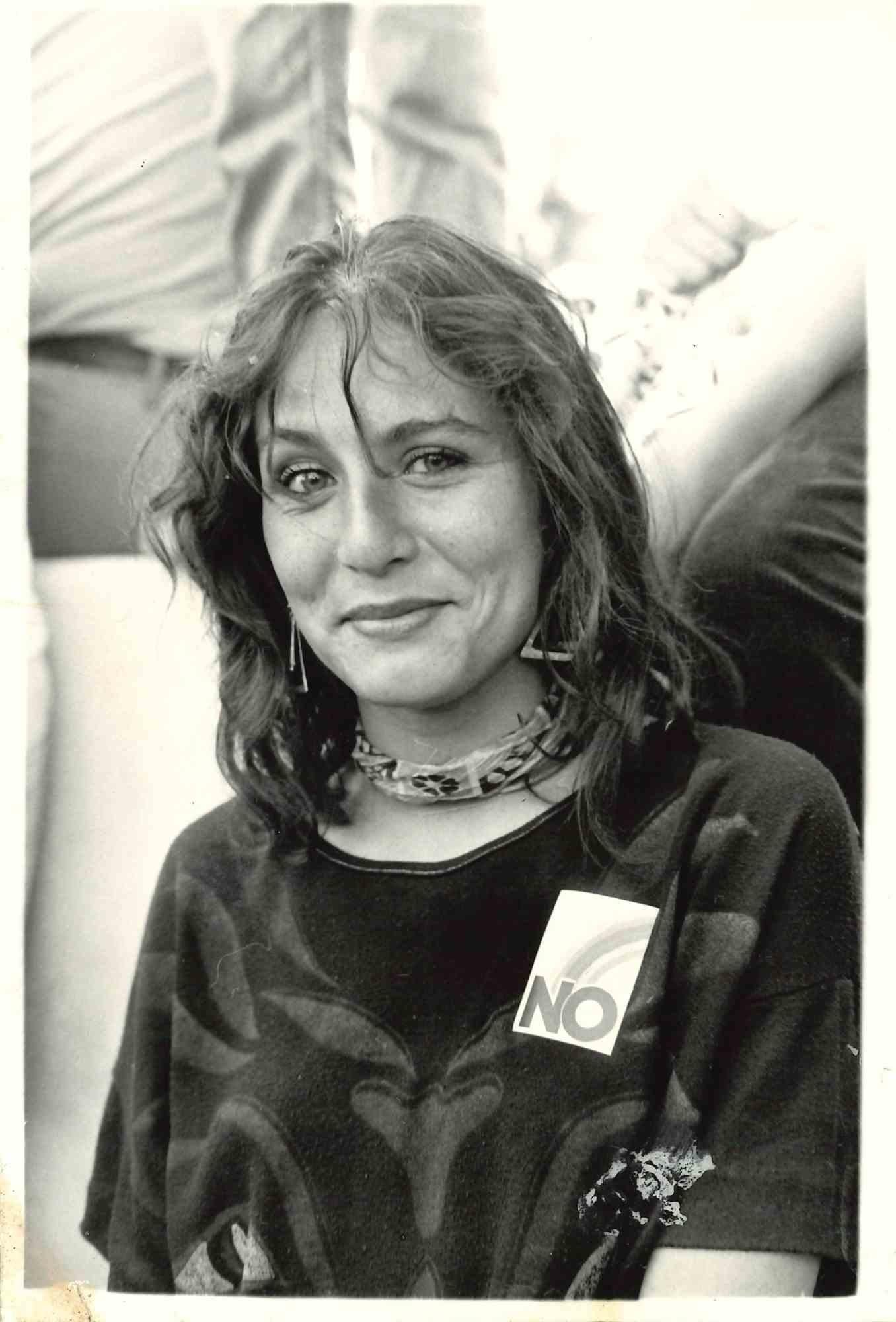 Unknown Figurative Photograph - Portrait of Chilean Young Woman - Vintage Photograph - 1988 ca.