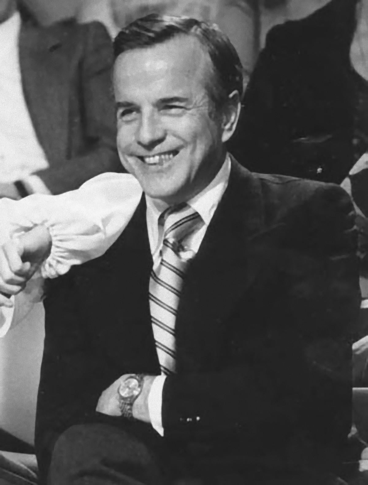 Porträt von Franco Zeffirelli – Vintage b/w-Fotografie – 1984