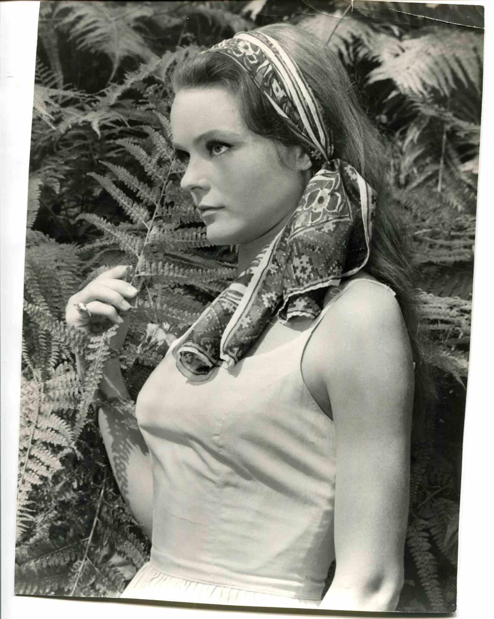 Unknown Black and White Photograph - Portrait of Katharine Houghton - 1968
