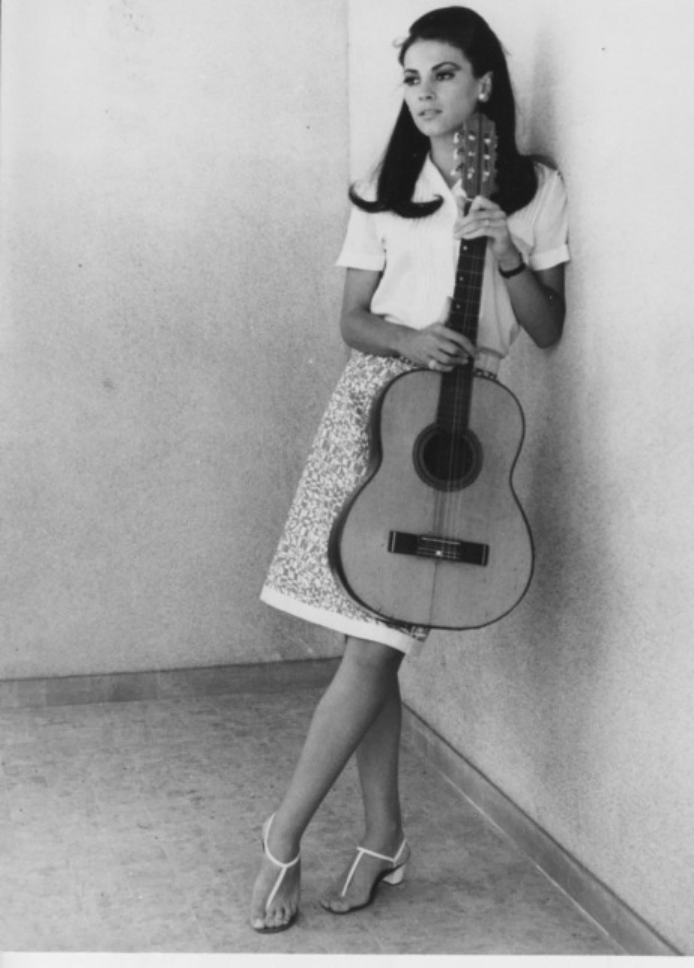 Unknown Portrait Photograph - Portrait of Nicoletta Machiavelli - Vintage Photo - 1960s