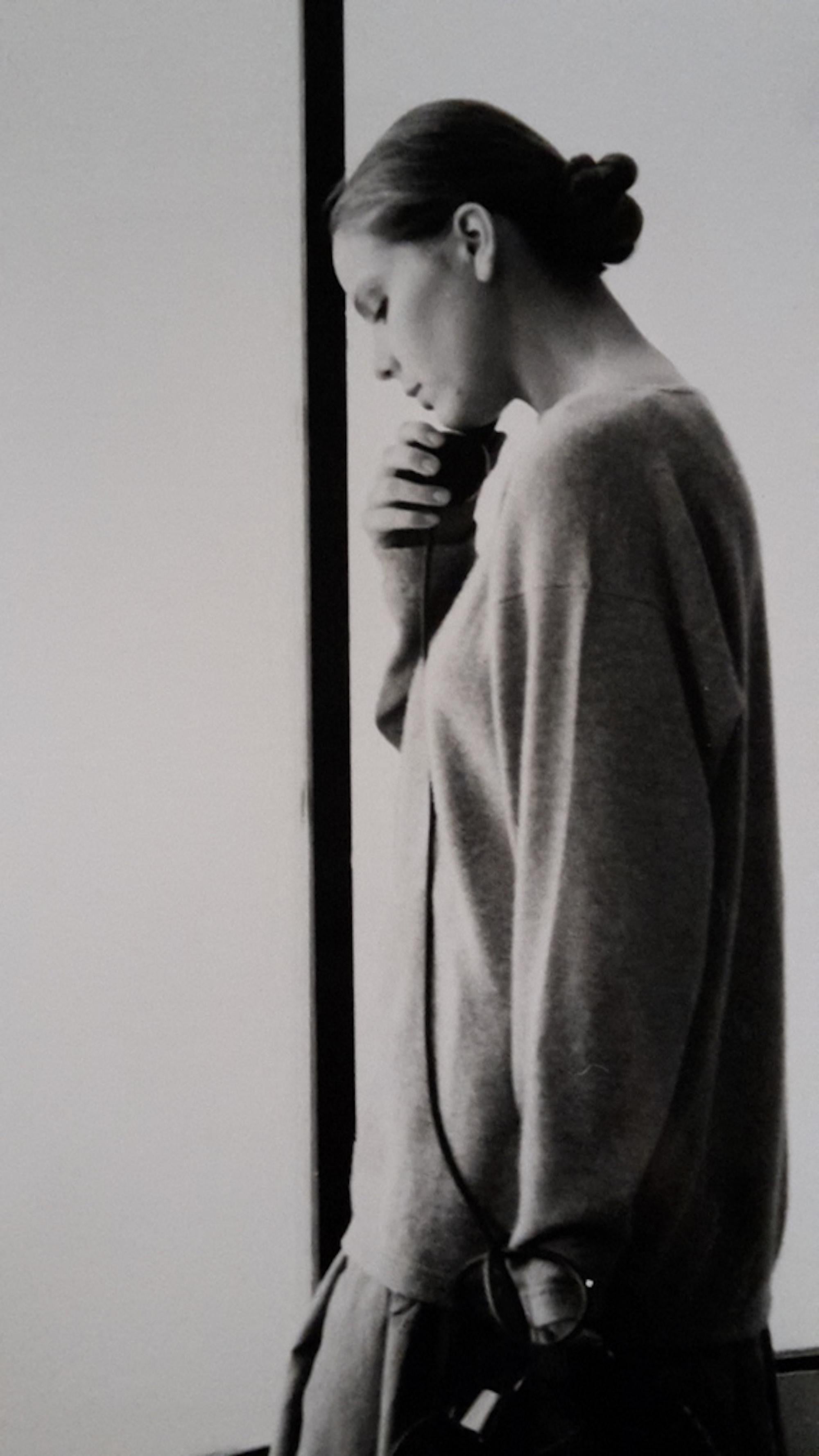 Figurative Photograph Unknown - Portrait d'Ornella Muti - Photographie vintage, années 1980