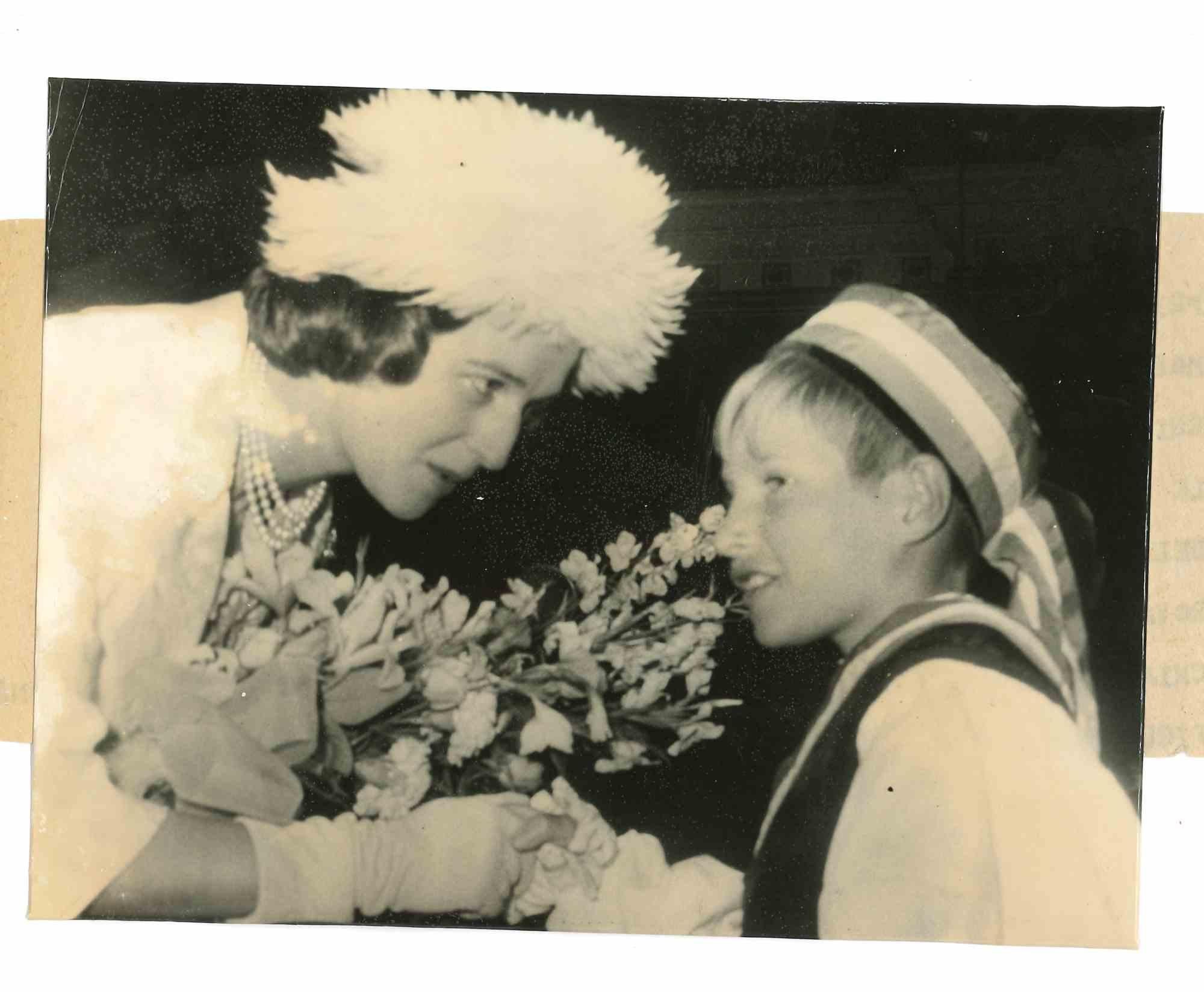 Figurative Photograph de Unknown - Princesa Alexandra de Kent - Años 60