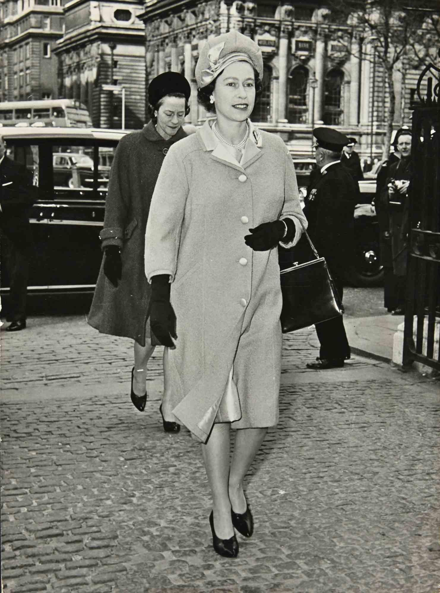 Unknown Figurative Photograph - Queen Elizabeth II - Photograph - 1966