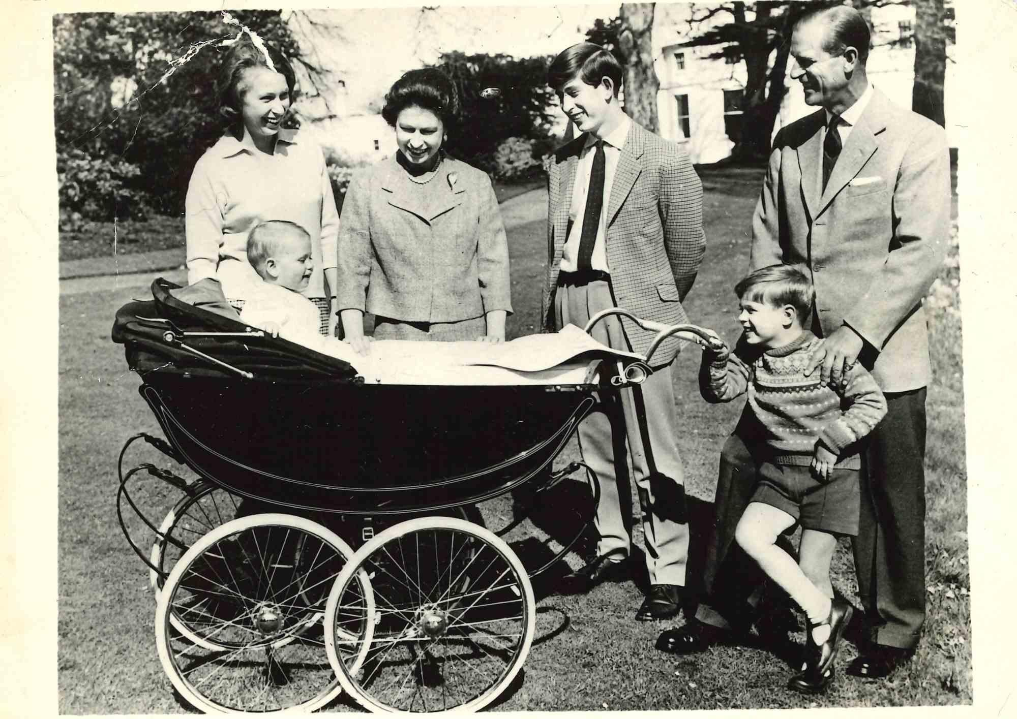 Queen Elizabeth II With Royal Family - Vintage Photo - Mid 20th century