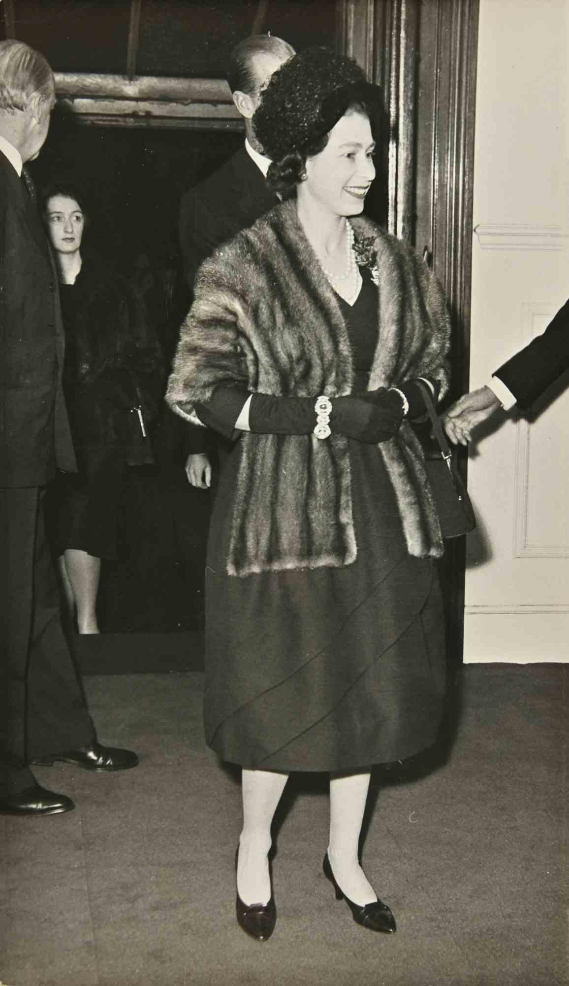 Unknown Figurative Photograph - Queen Elizabeth in 1962 at Remembrance Festival - Vintage Photograph - 1962