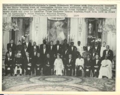 Queen Elizabeth with Commonwealth Leaders - Vintage Press Print - 1977
