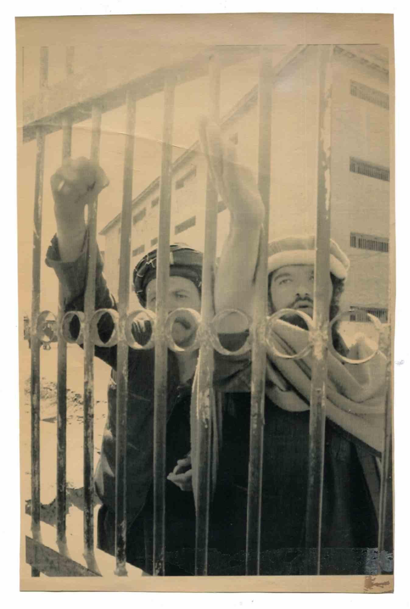 Unknown Figurative Photograph - Revolution in Teheran - Vintage Photo - 1970s