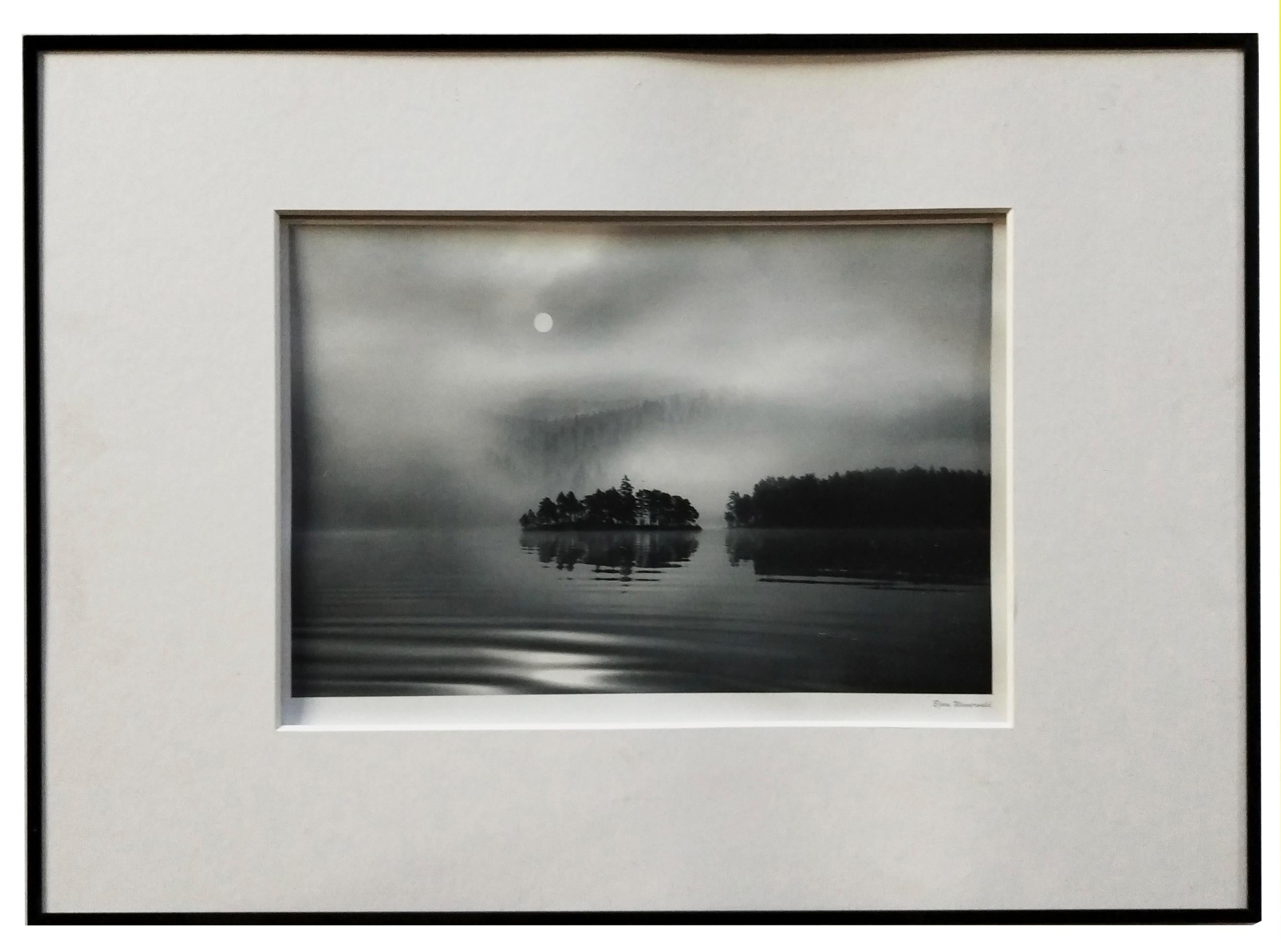 Unknown Black and White Photograph – REFLECTIONS - Schwarz-Weiß-Fotografie , Björn Wennerwald