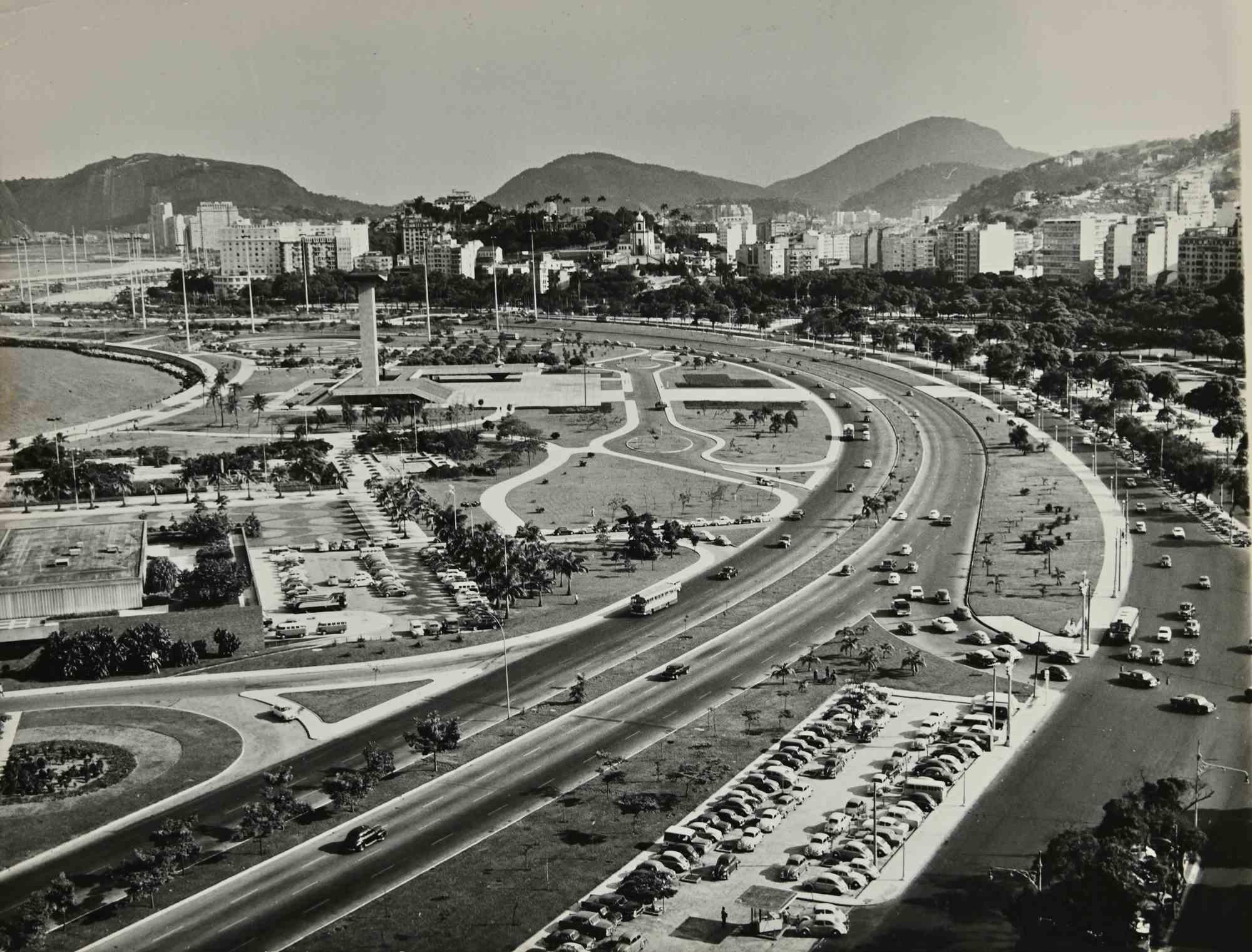 Unknown Figurative Photograph – Blick auf Rio de Janeiro – Fotografie – 1960er Jahre