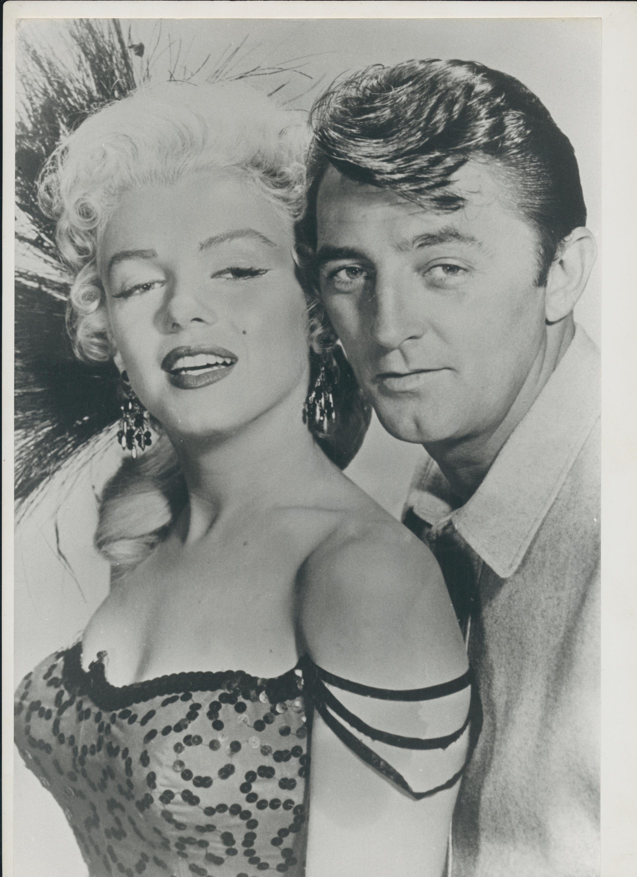 Unknown Black and White Photograph - Robert Mitchum and Marilyn Monroe in "River of no Return", 1954 , 29, 8 x 19, 9 cm