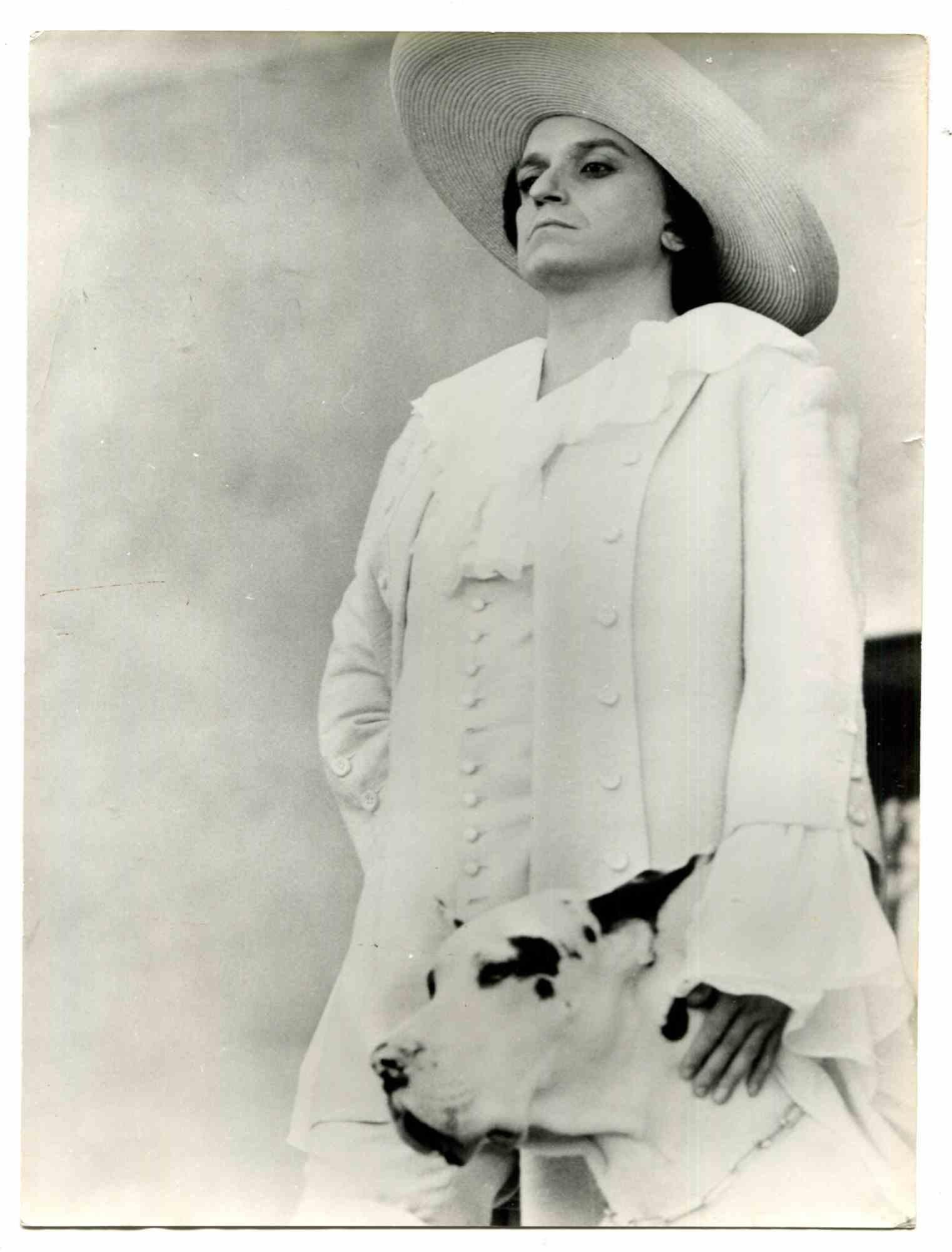 Figurative Photograph de Unknown - Ruggero Raimondi en "Don Giovanni" - Foto de época - 1979