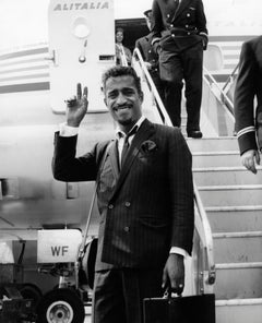 Vintage Sammy Davis Jr. Departing from Plane Globe Photos Fine Art Print