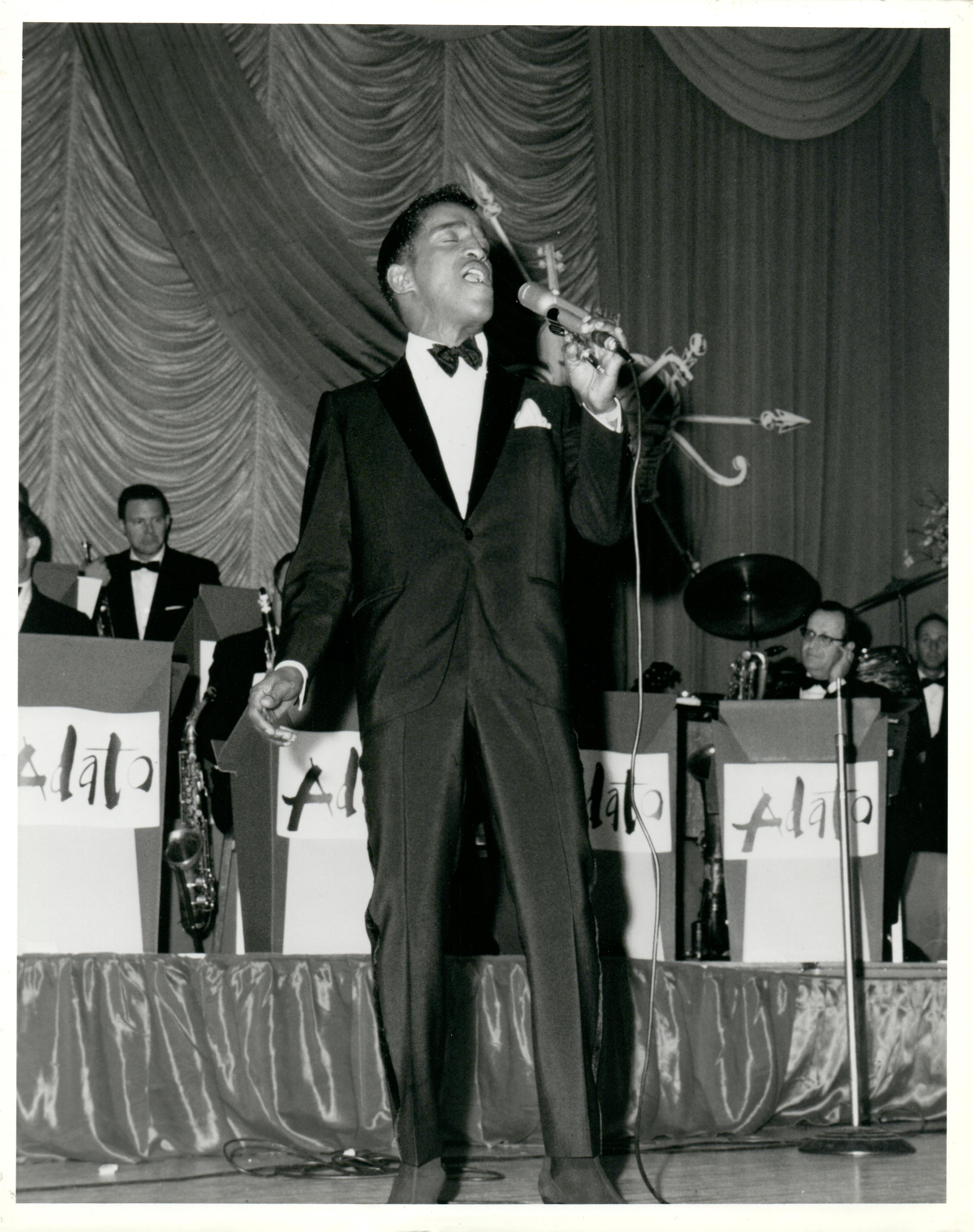Portrait Photograph di Unknown - Sammy Davis Jr. Stampa vintage del canto