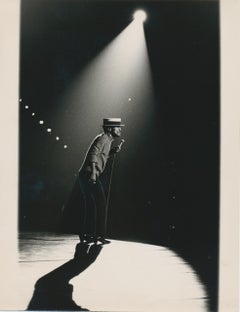 Sammy Davis Jr., spotlight on stage, unknown date