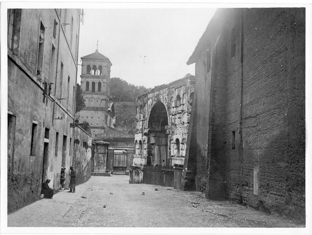 Unknown Figurative Photograph - San Giorgio in Velabro - Disappeared Rome -  b/w Photograph - 1929