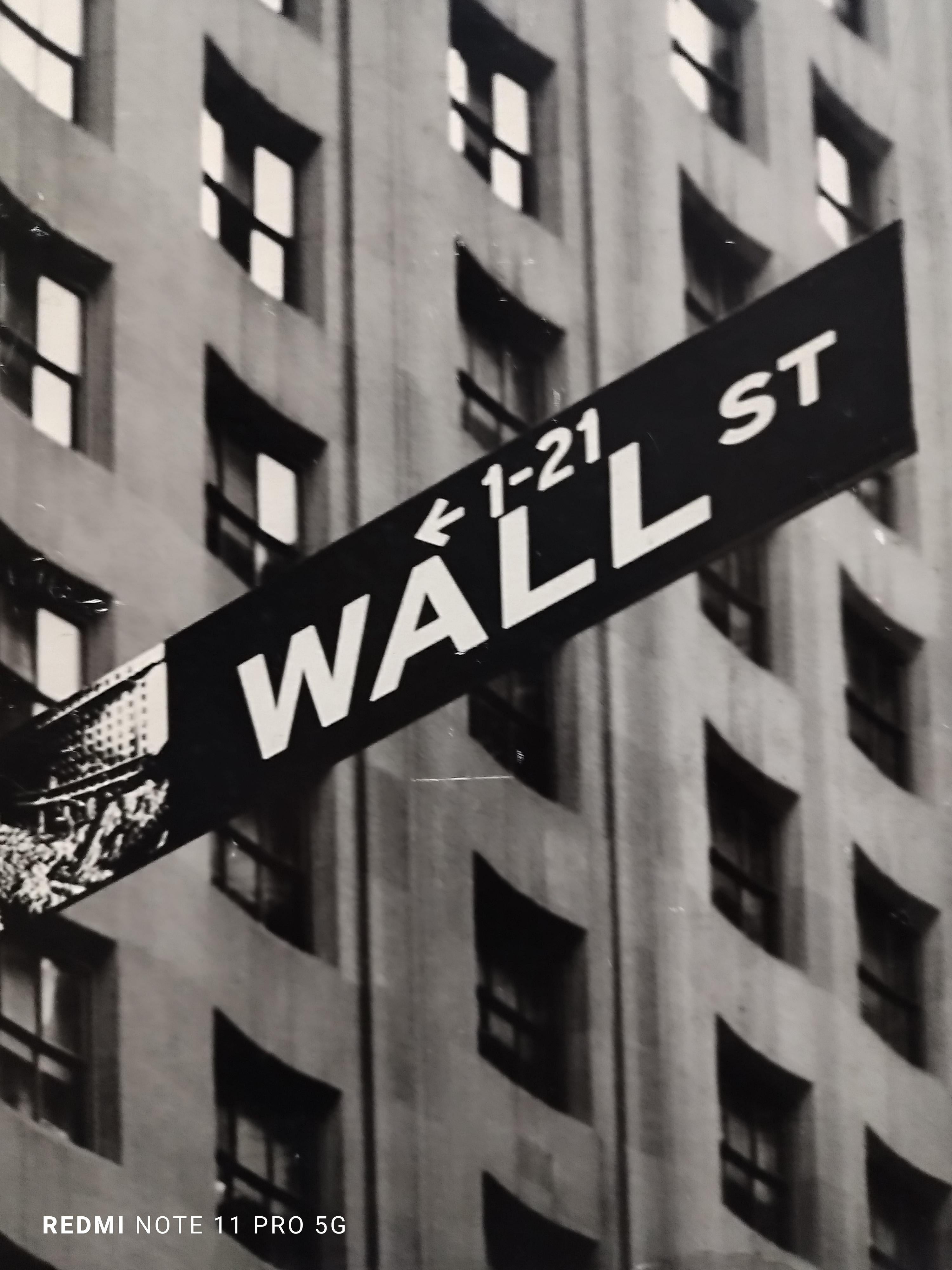 ROAD SIGNS - Black and white photograph on baryta paper For Sale 1
